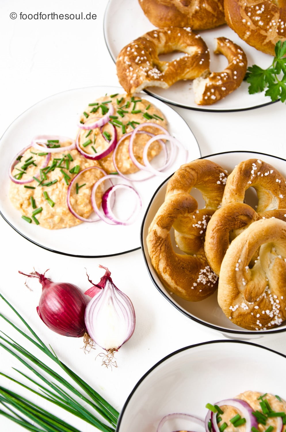 Bayrische Brezn mit Obazda