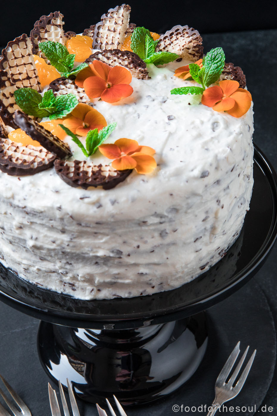 Dunkle Schokokusstorte mit Mandarinen food for the soul Mohrenkopftorte Torte Schokoküsse Schaumküsse Kuchen Straciatella