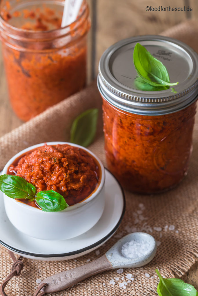Tomatenpesto - wunderbares Pesto Rosso - food for the soul