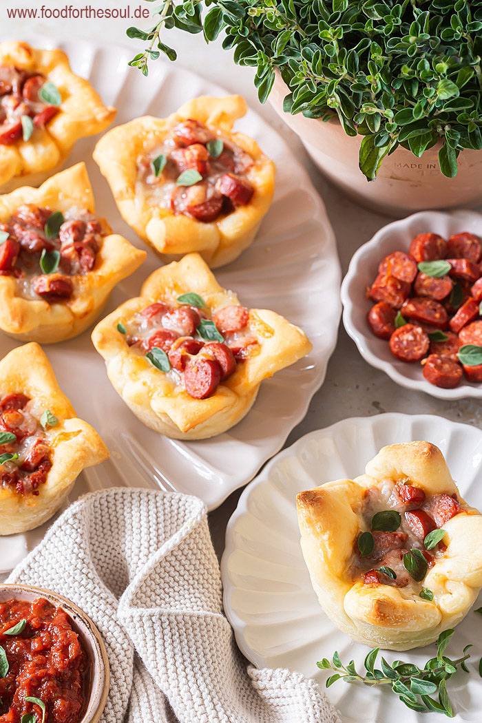 Pizza Muffins - schneller Party Snack - food for the soul
